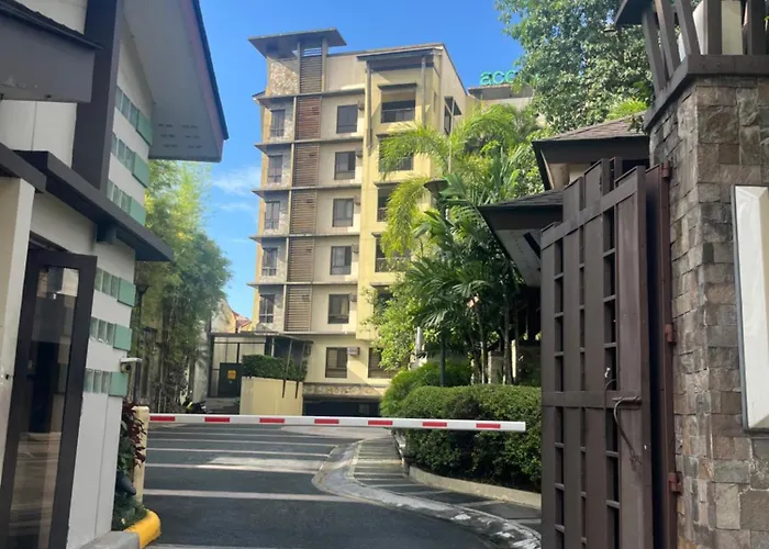 Accolade Place 216 *